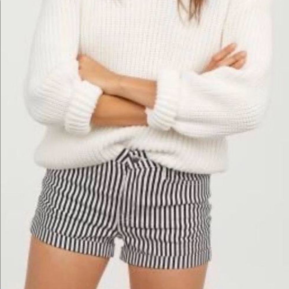 STRIPED DENIM SHORTS